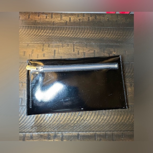 MICHAEL KORS Black Patent Leather evening  Clutch - Picture 5 of 5